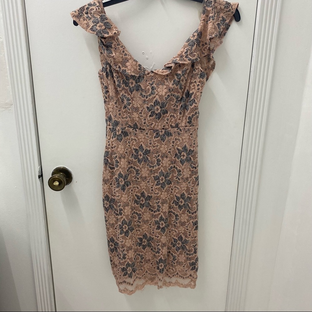 XS ASTR pink lace dress